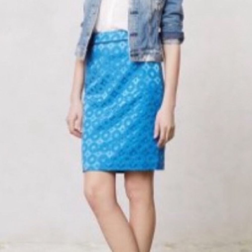 Anthropologie’s Mauve circle pattern pencil skirt